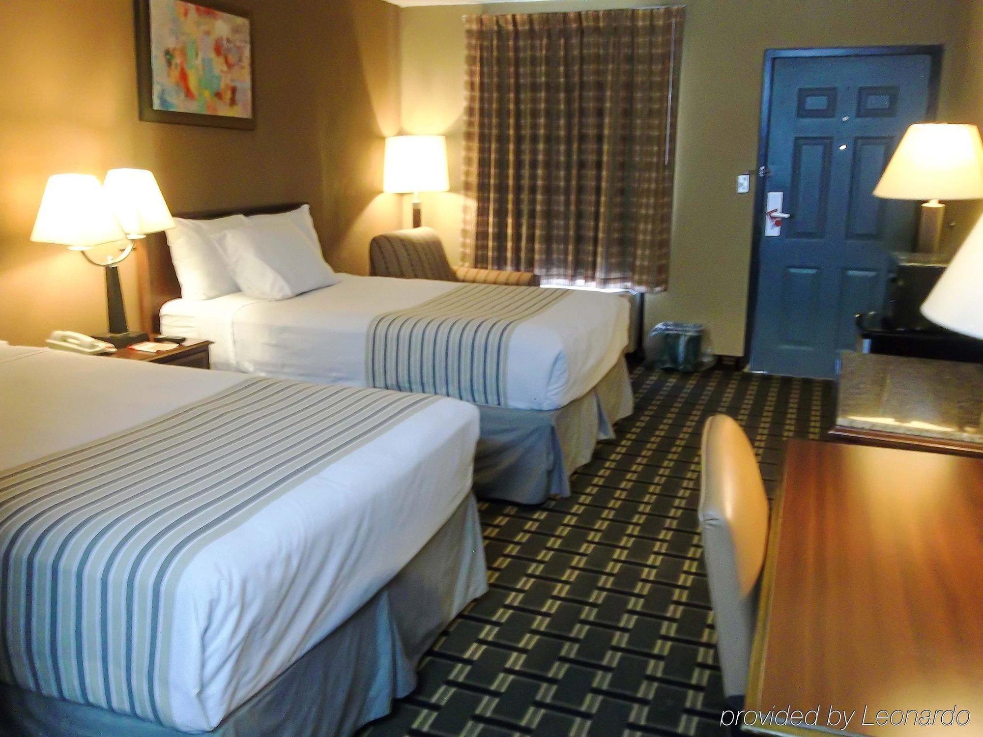 Econo Lodge Акуърт Екстериор снимка