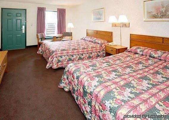Econo Lodge Акуърт Екстериор снимка